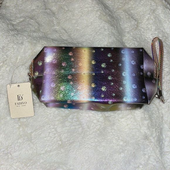 10”W x 4.5” L x 3.5” Deep Fadivo New York Cosmetic Bags w/Strap nwt - Picture 2 of 7